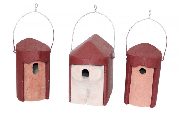 Nisthöhlen-Set für Gartenvögel - 3 räubersichere Vogelhäuser in Rot - Artenschutz & Naturschutz