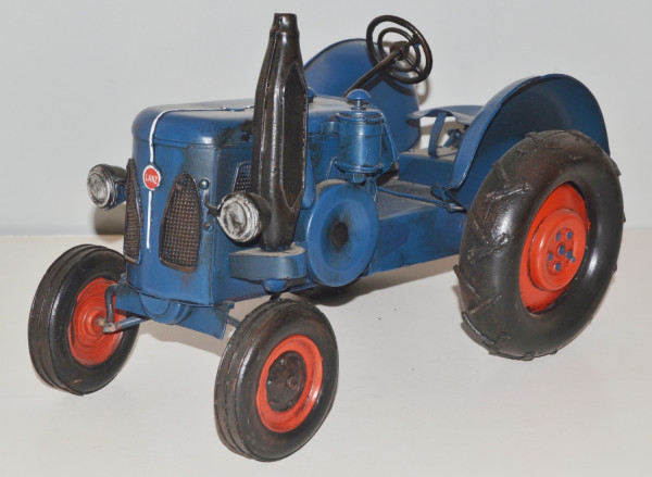 Blechtraktor Nostalgie Modellauto Oldtimer Marke Lanz Traktor Ackerluft-Bulldog aus Blech L 31 cm