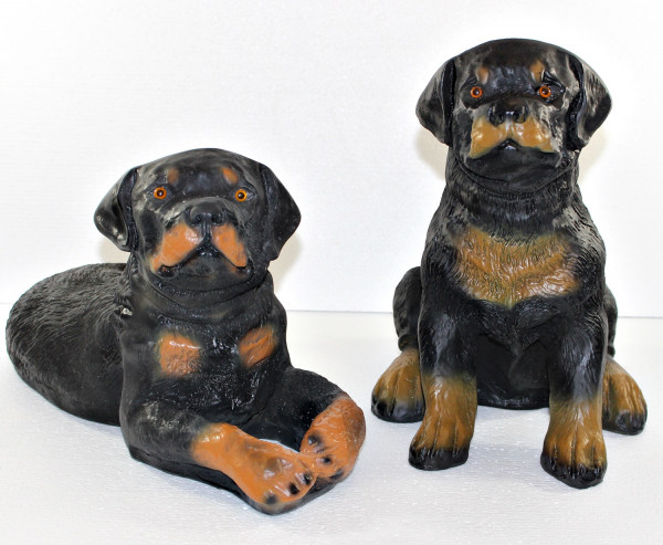 Dekofiguren Hunde Rottweiler Welpen H 29/21 cm Hundefiguren 2-er Satz Dekofiguren aus Kunstharz