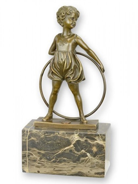 Bronzefigur Bronzeskulptur Bronze Figur Mädchen mit Ring Hoop H 26 cm aus Bronze