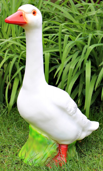 Deko Garten Figur Dekofigur Gartenfigur Tierfigur große weiße Gans stehend aus Kunststoff Höhe 60 cm