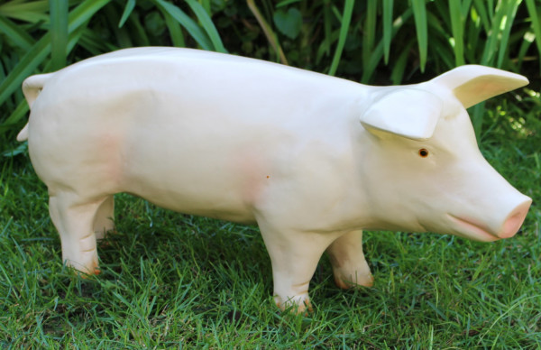Dekorationsfigur Tierfigur Schwein Ferkel stehend rechts H 27 cm Dekofigur aus Kunstharz