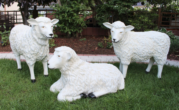 Dekorationsfiguren Schafe lebensgroß H 40-64 cm Gartenfiguren Gartendeko Deko Figur aus Kunstharz