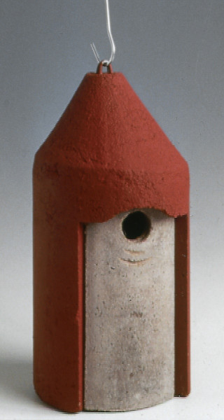 Naturschutzprodukt Nisthöhle Typ 2M mit FG Aufhängung Nisthilfe Flugloch 26 mm in rot