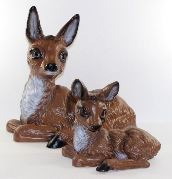 Deko Tier Figur Gartenfigur Reh und Bambi Rehkitz liegend als Satz aus Kunststoff H 20-35 cm
