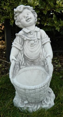 Beton Figur Junge mit Pflanzkorb H 45 cm Dekofigur und Gartenskulptur