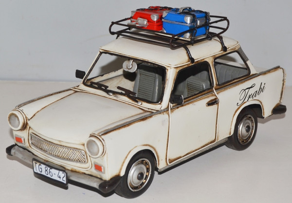 Blechauto Nostalgie Modellauto Oldtimer Trabant Trabi mit Dachgepäck Koffer aus Blech L 28 cm