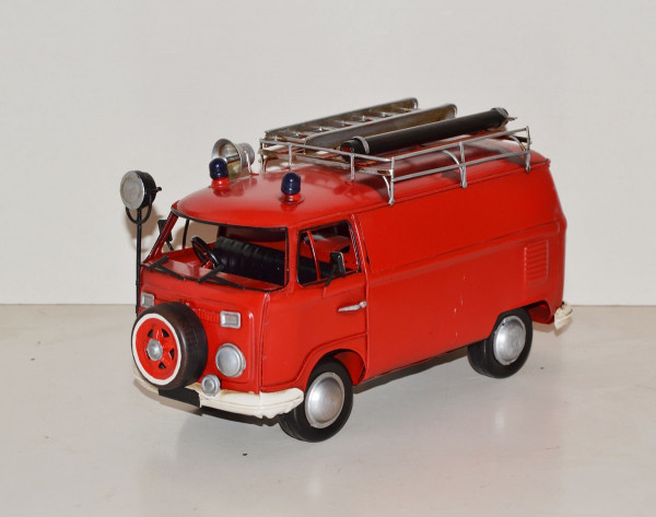 Blechauto Nostalgie Modellauto Oldtimer deutsche Automarke T-2 Feuerwehrauto aus Blech L 26 cm
