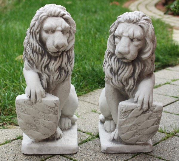 Beton Figuren Löwen Wappen auf rechter und linker Seite H 40 cm Dekofiguren und Gartenskulpturen