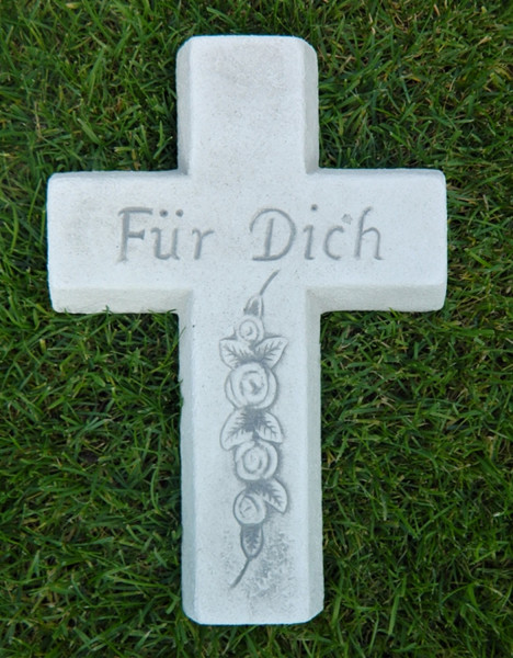Beton Figur Kreuz mit Aufschrift Für Dich " Länge 30 cm Grabdekoration"