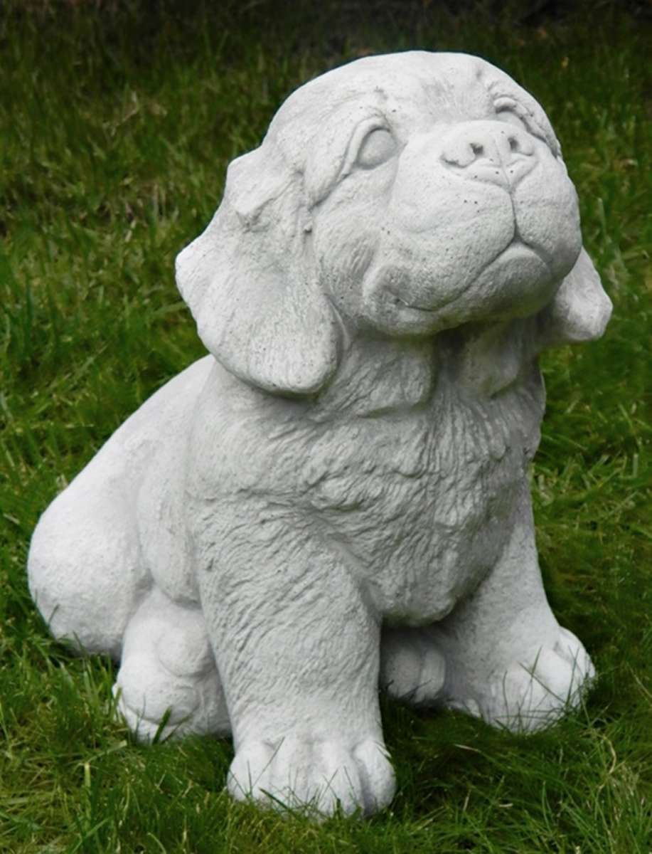 Beton Figur Hund Welpe sitzend H 26 cm Dekofigur und Gartenfigur JS