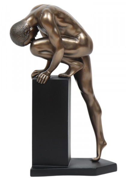 Moderne Skulptur junger Mann Akt stehend auf Sockel H 27 cm Dekofigur Body Talk in Bronze-Optik