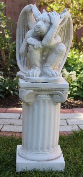 Beton Figur Skulptur Drache Gargoyle auf ionischer Säule H 60 cm Dekofigur Statue Gartenskulptur