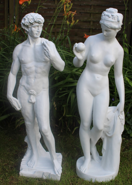 Deko Statuen Skulpturen Venus und David stehend H 115/110 cm 2-er Satz Gartenskulpturen Kunstharz