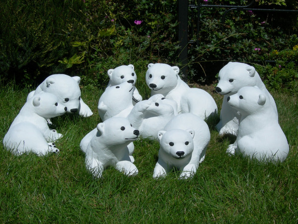 Beton Figuren Tierfiguren kleine Eisbären H 13-24 cm Satz 9 Stück Dekofiguren Gartenfiguren Beton