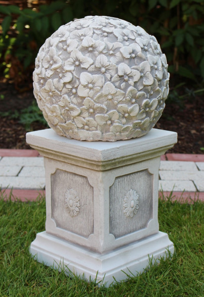 Beton Figur Kugel mit Blumenmotiv auf klassischer Säule H 46 cm Blumen Dekoelement u. Gartenskulptur