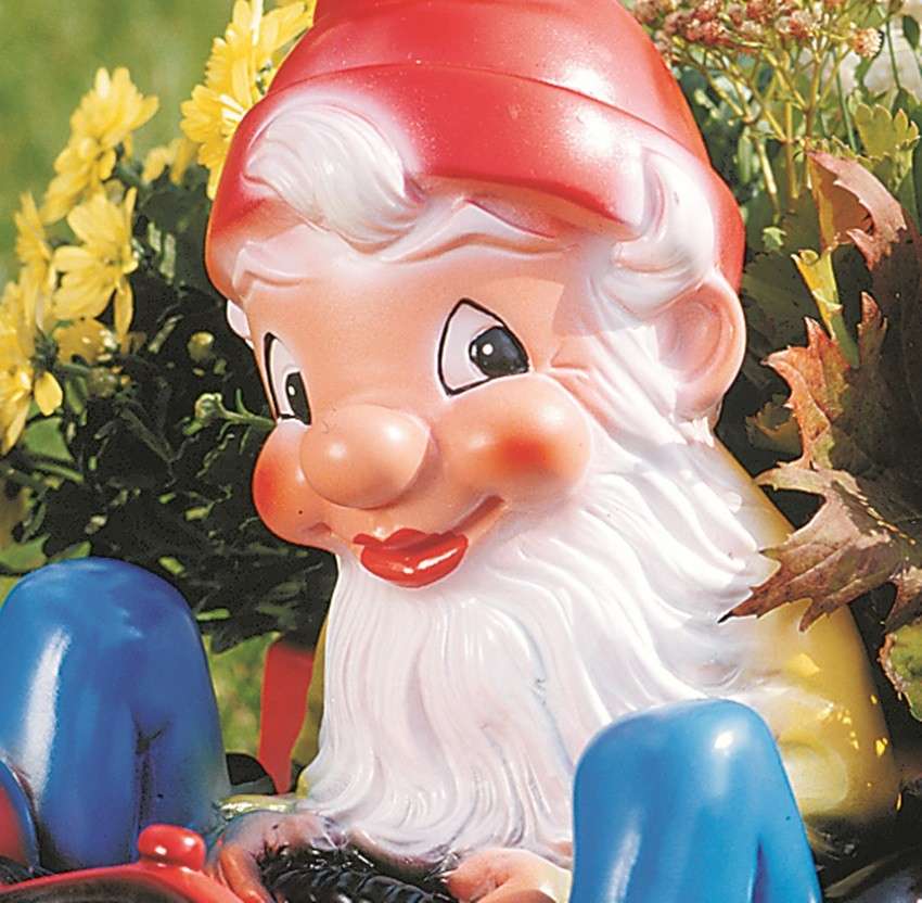 OM Gartenzwerg mit Pflanzauto Figur Zwerg H 43 cm aus Kunststoff JS