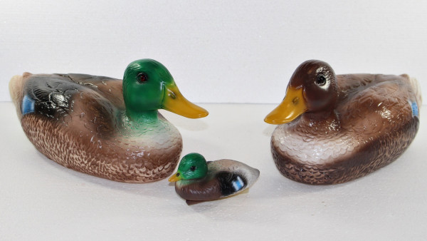 Deko Tier Figur Gartenfigur Entenfamilie Ente, Erpel und Entlein als Satz aus Kunststoff H 7-16 cm